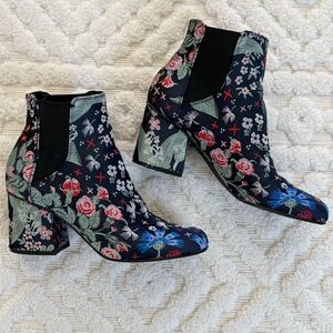 Indigo Rd. Womens Veraly 2 Closed Toe Ankle Fashion Boots size 8